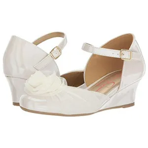 Jessica Simpson Delphine Shoes in Cream